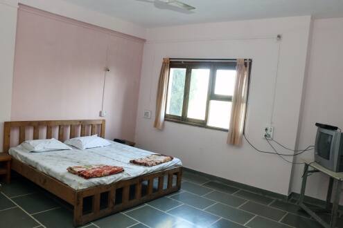 Hotel Indryani Motel, Pune 2
